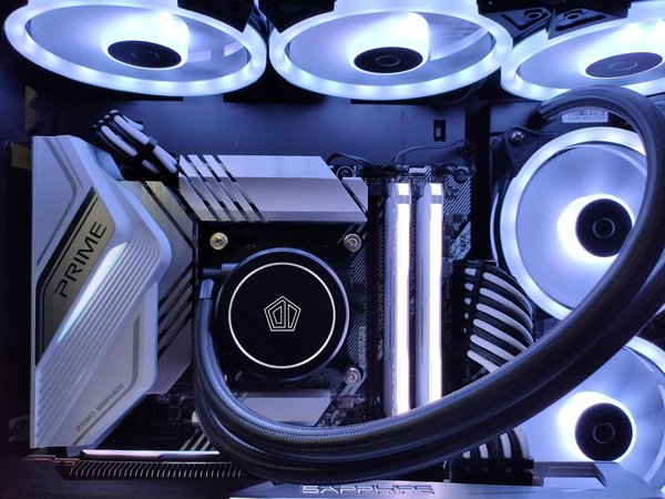 Quels sont les avantages des cartes graphiques avec RTX pour le ray tracing ?